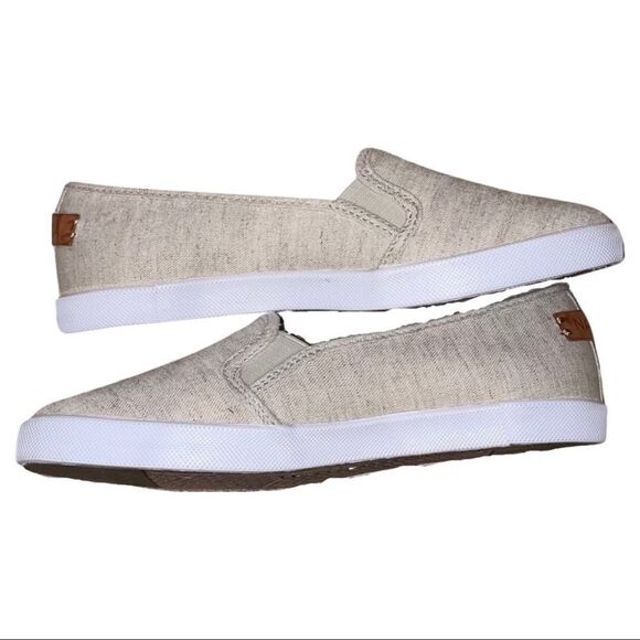 NWOB- NAUTICA- canvas slip on shoes, tan linen like fabric - Picture 8 of 10